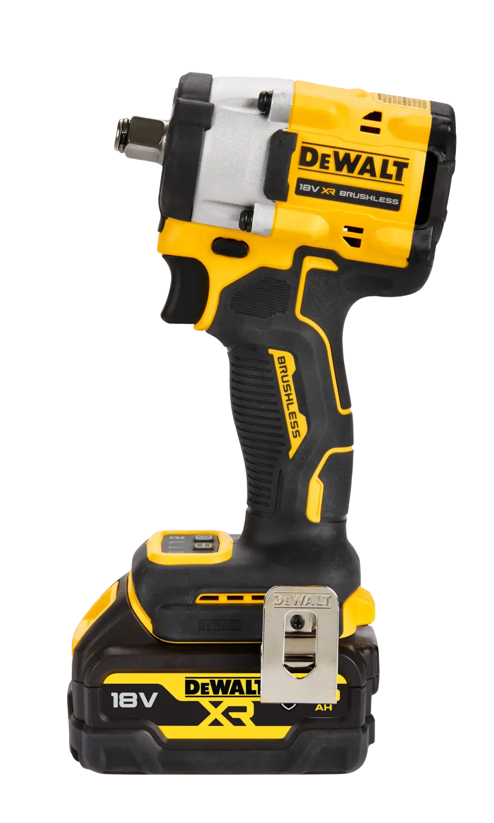 Das Bild zeigt einen DEWALT 18V XR Brushless Akku-Schlagschrauber mit gelb-schwarzem Design. Das Werkzeug steht aufrecht, hat ein kompaktes Gehäuse, einen robusten Griff mit strukturierter Oberfläche und einen Metall-Gürtelclip. Der Akku ist an der Unterseite befestigt.