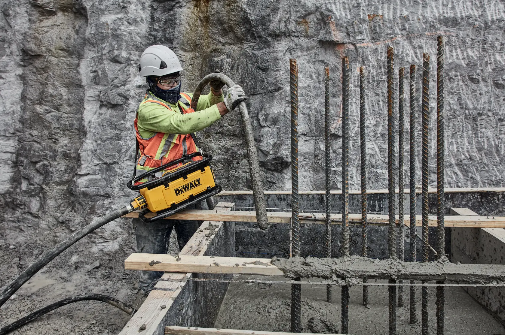 Вибратор DEWALT® PowersHIFT™ Powerpack