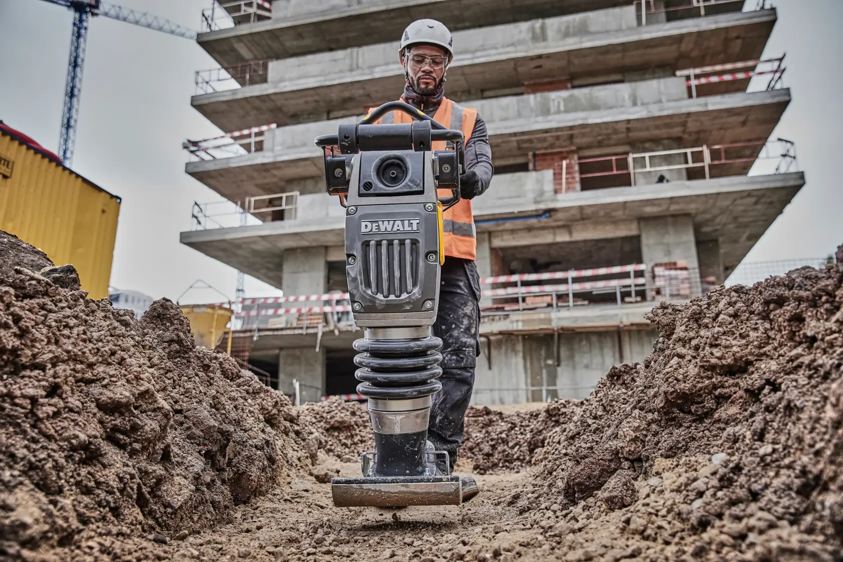 Трамбовка DEWALT® PowersHIFT™