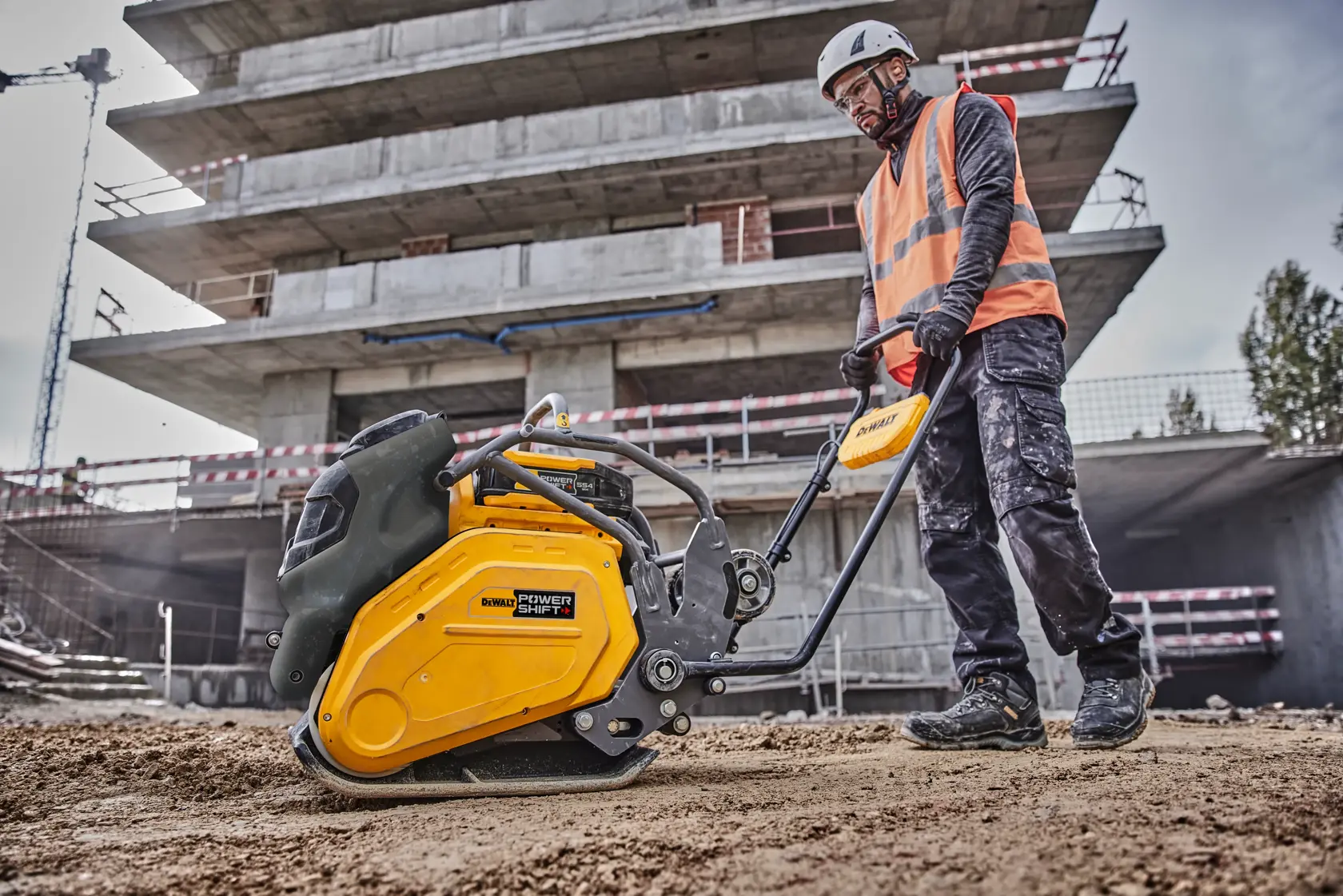 DEWALT® PowersHIFT™ Виброплоча
