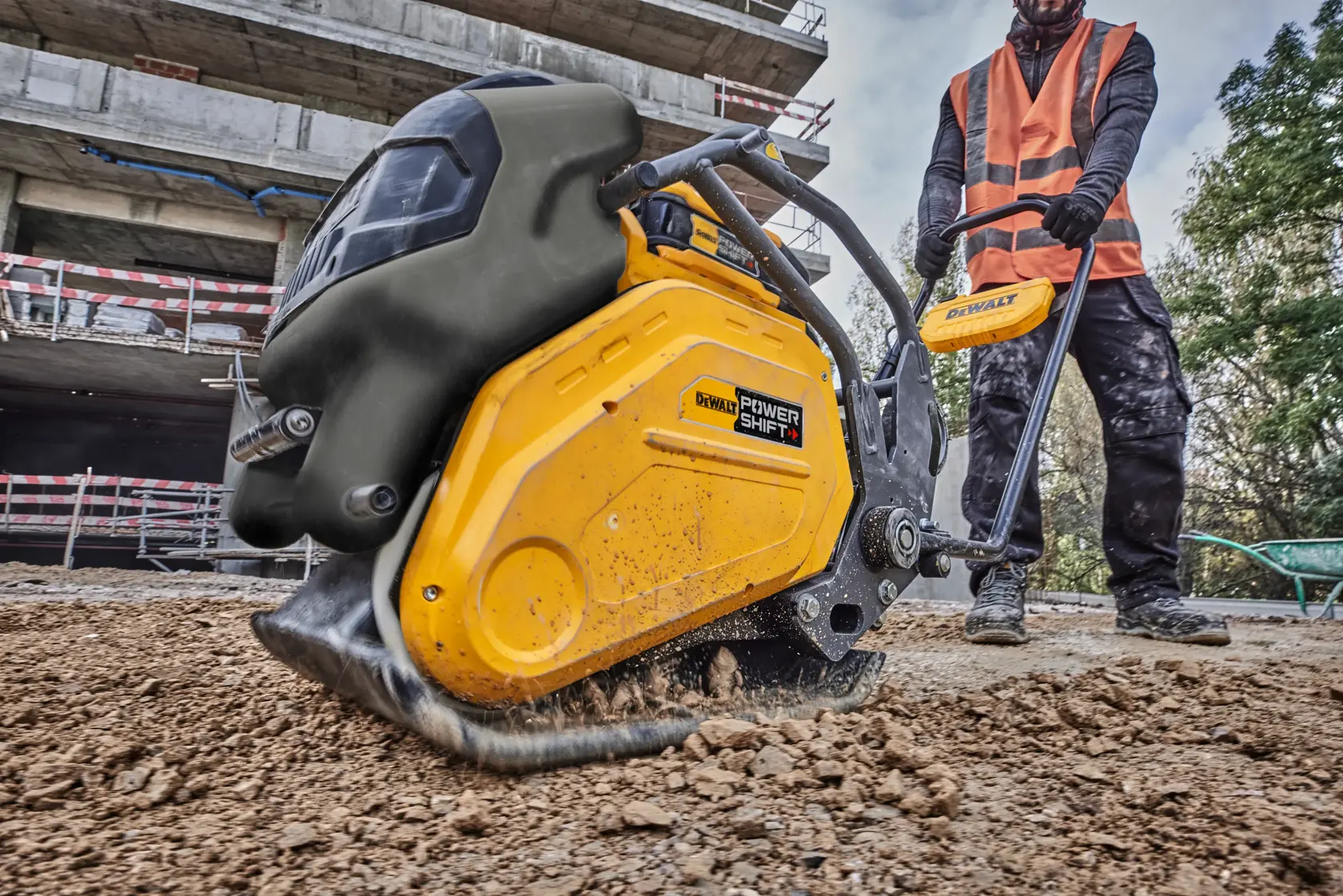 DEWALT® PowersHIFT™ Виброплоча