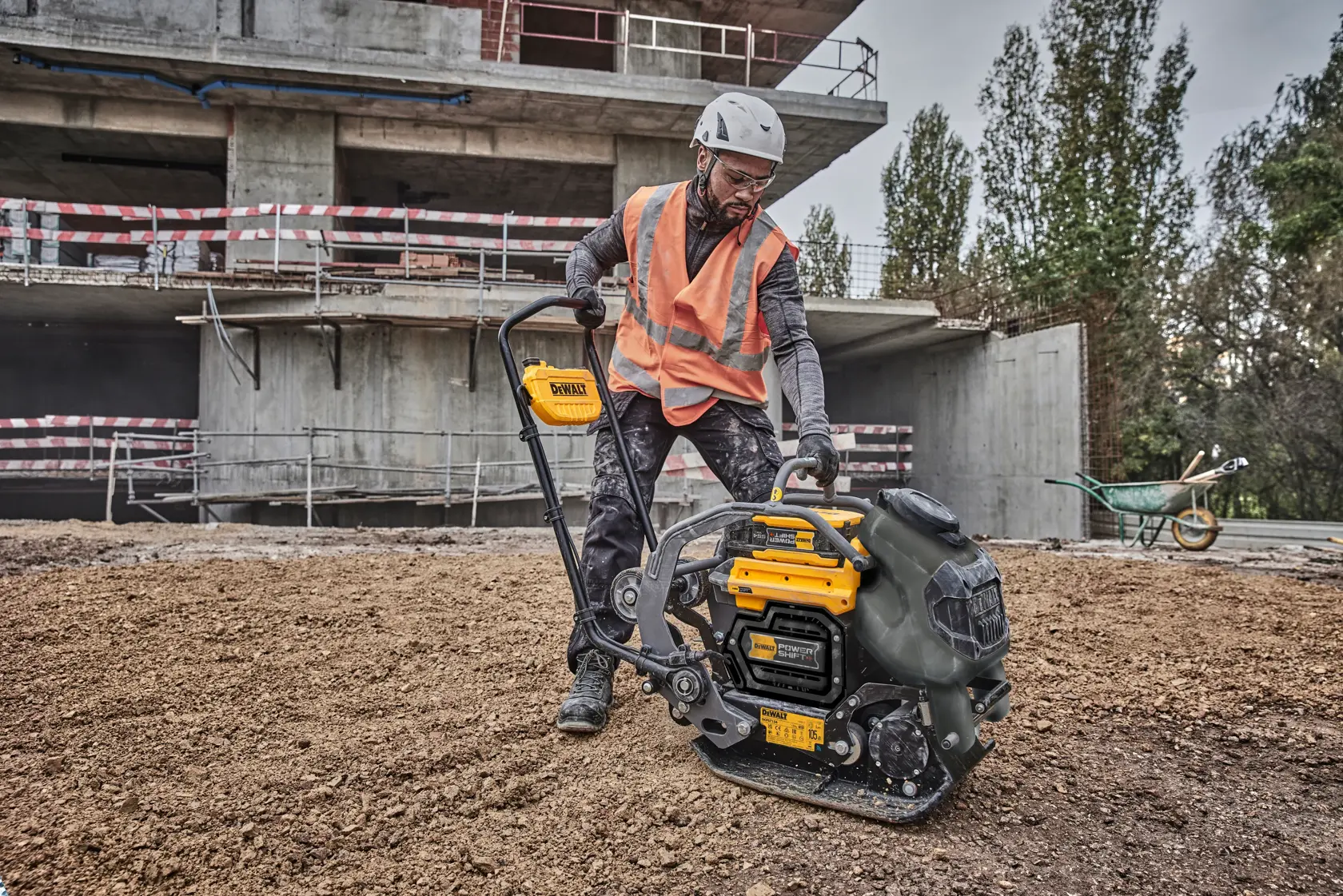 DEWALT® PowersHIFT™ Виброплоча