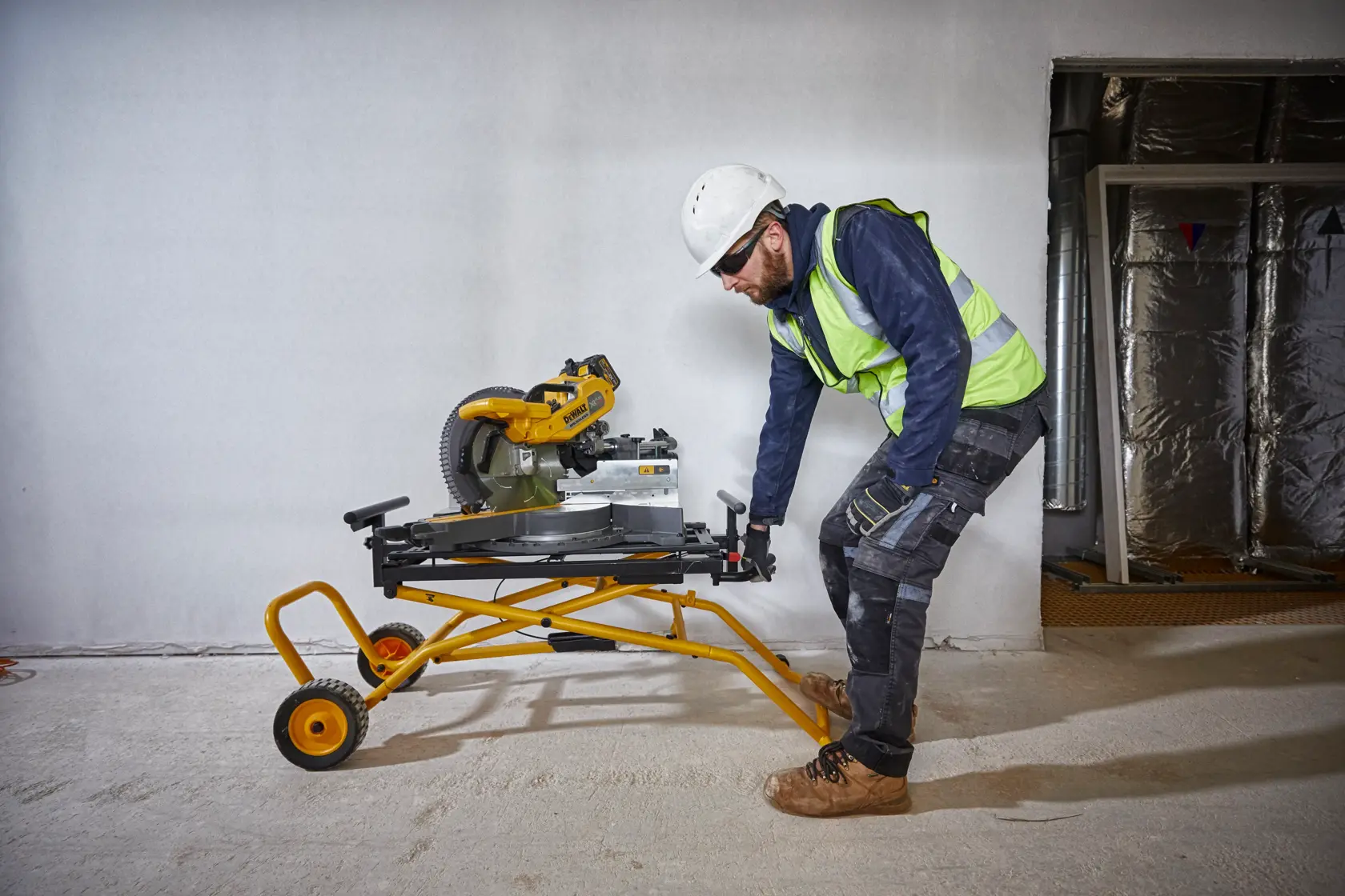 DEWALT® Мобилна стойка за потапящ циркуляр