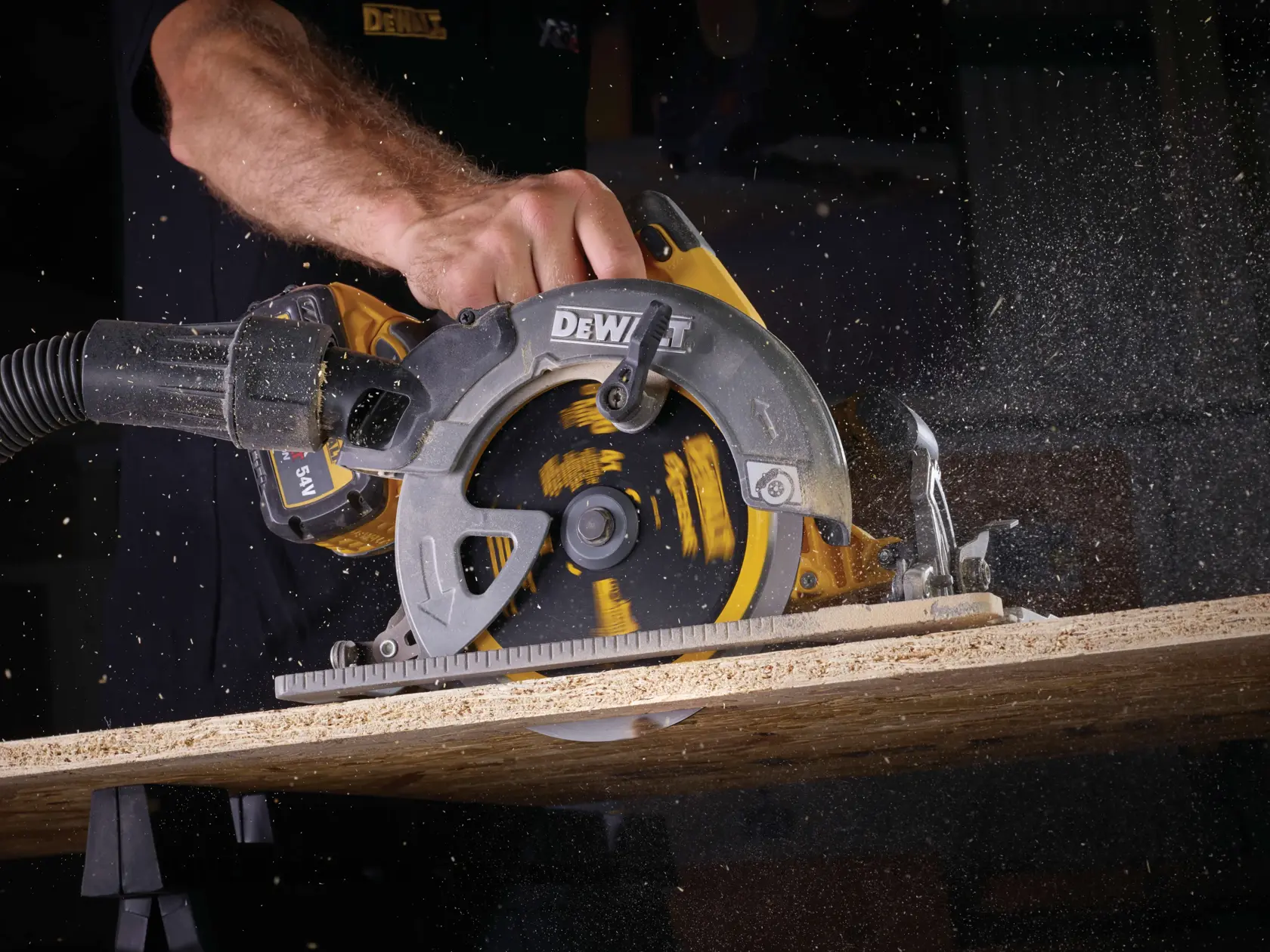 Циркулярен диск DEWALT® Extreme 190 mm x 30 mm 4T PCD за различни материали