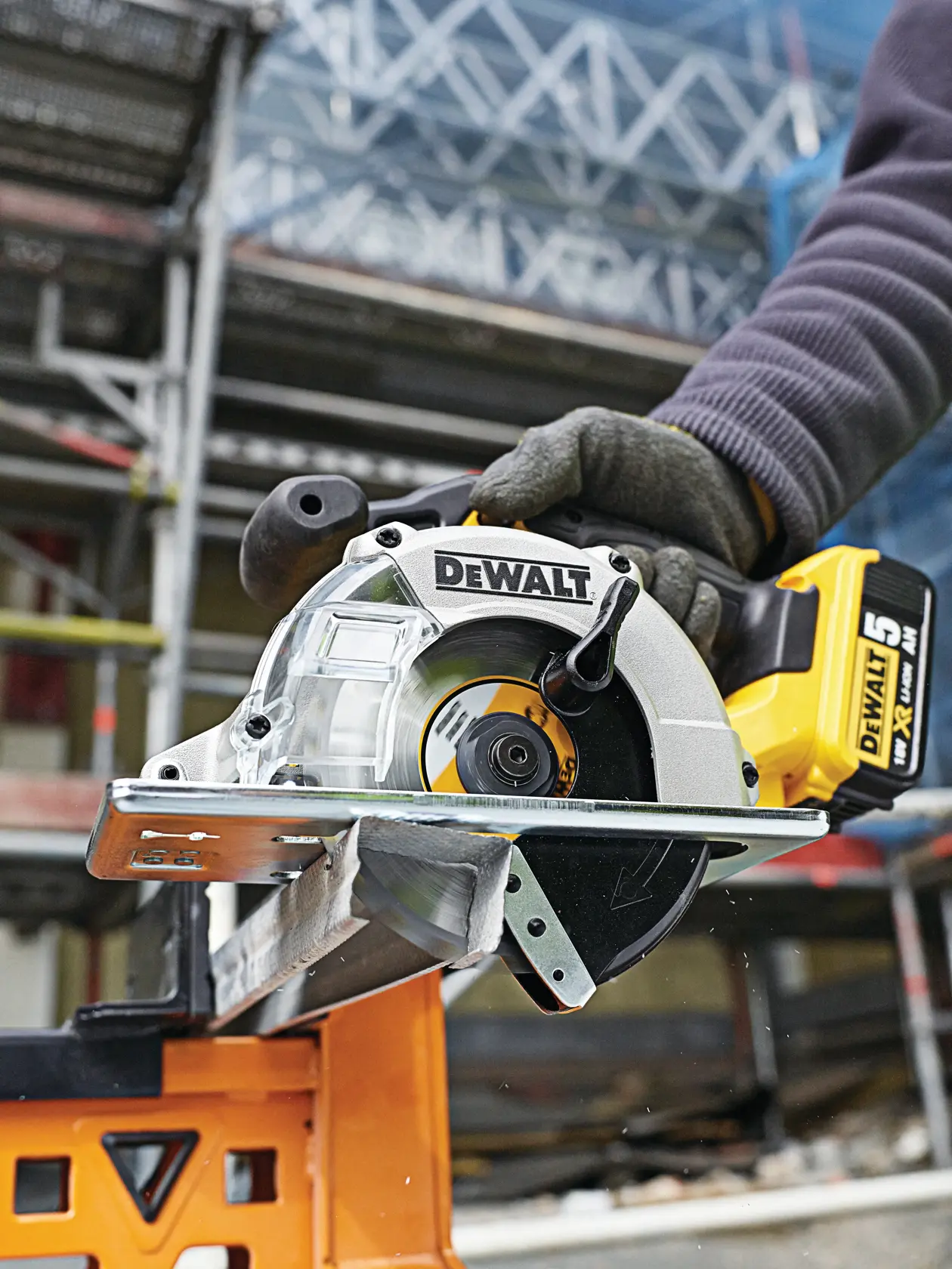 DEWALT® METAL 140 мм x 20 мм 30T циркулярен диск за алуминий