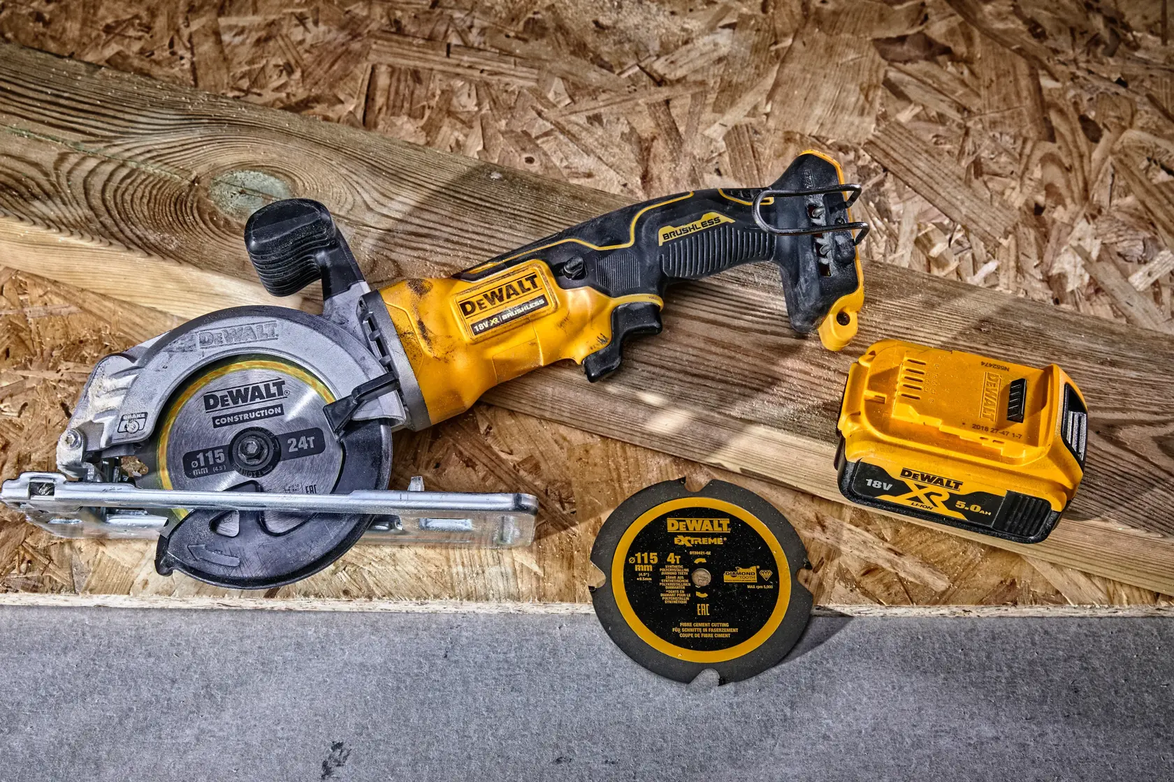 DEWALT® CONSTRUCTION 115 мм x 9,5 мм 24T Диск за циркуляр