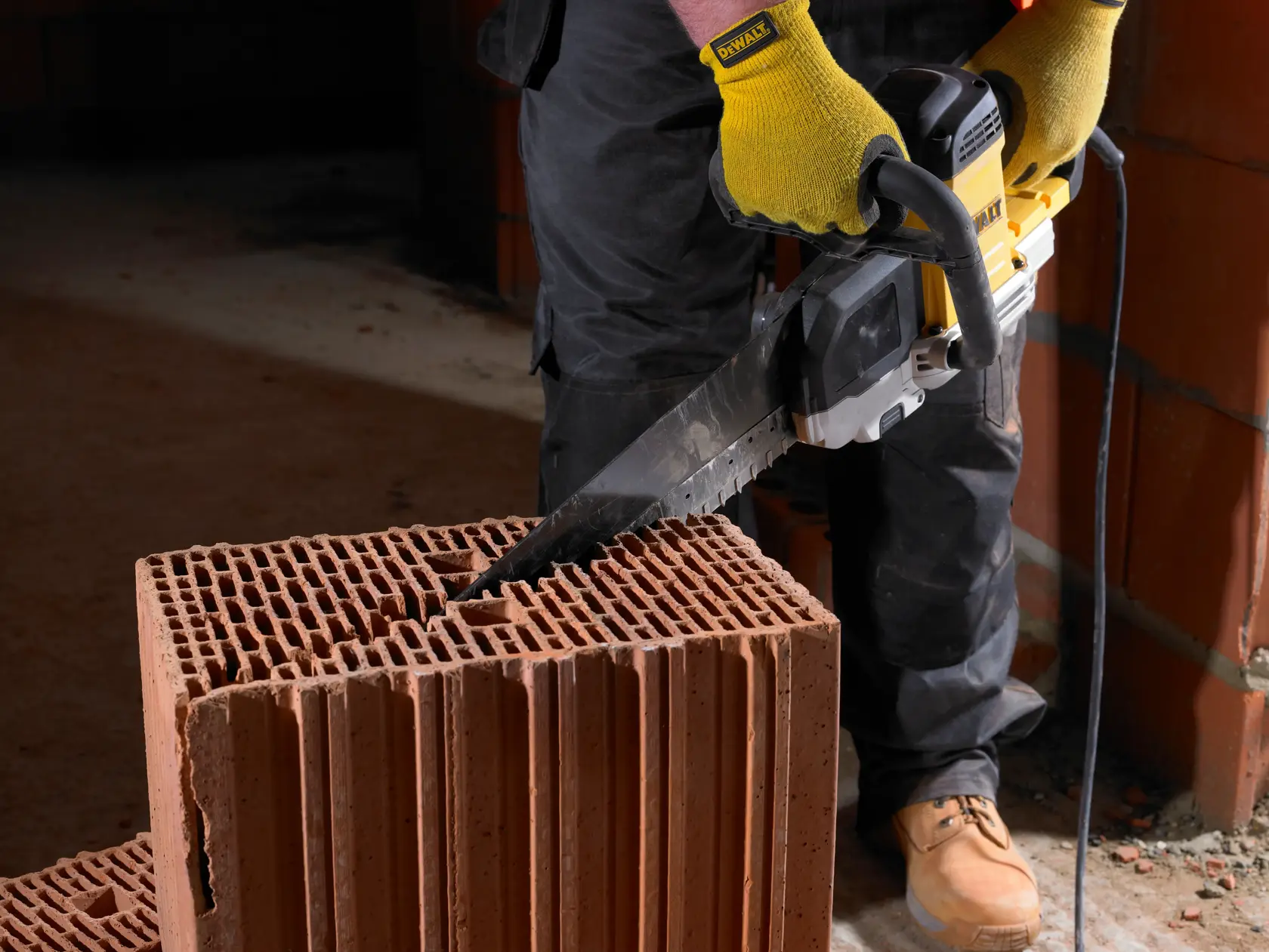 DEWALT® 295 мм 32T нож за „Алигатор“ за рязане на Poroton клас 20
