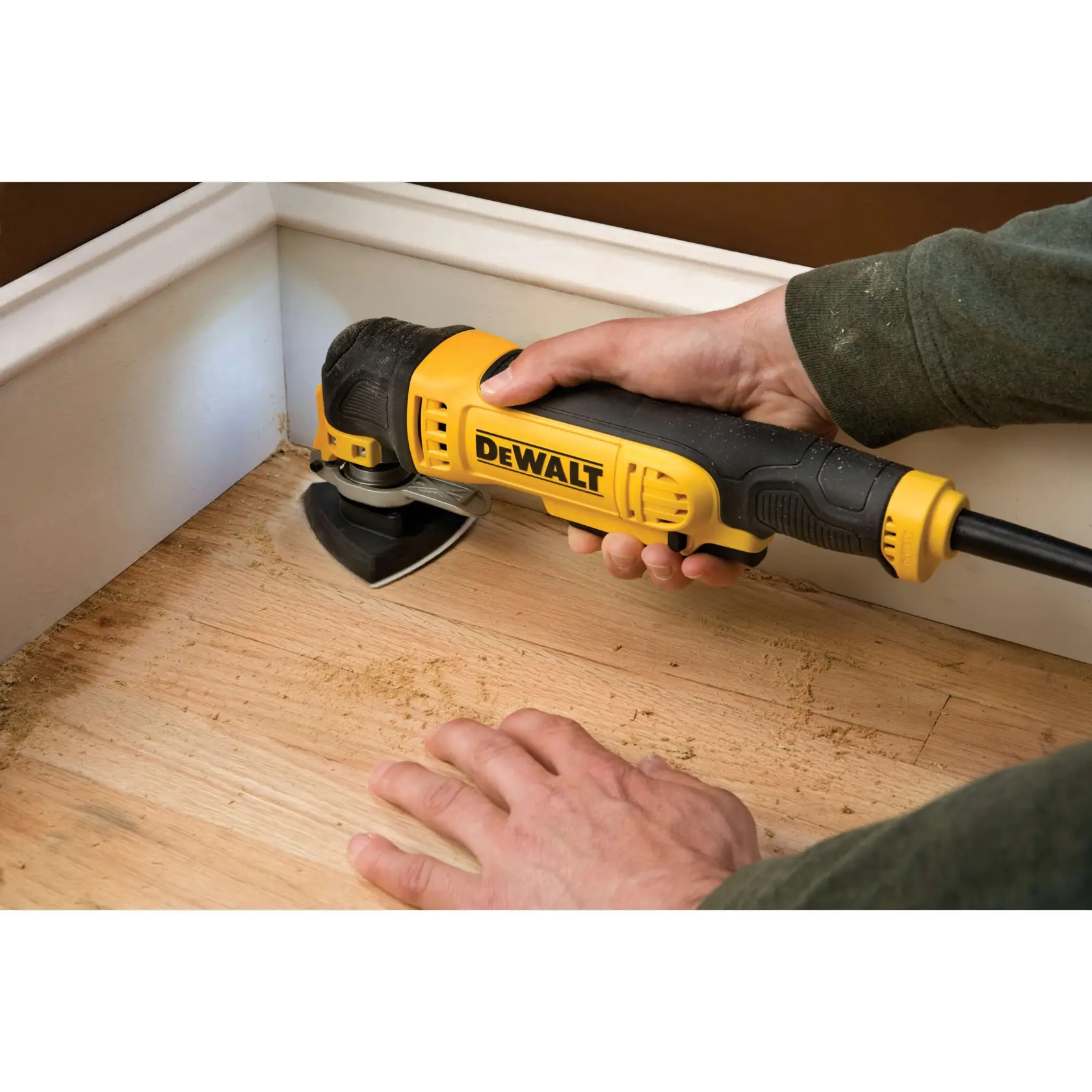 DEWALT® Лист за детайлно шлифоване 93 мм x 93 мм 60G многофункционална шкурка (опаковка от 10 бр.)