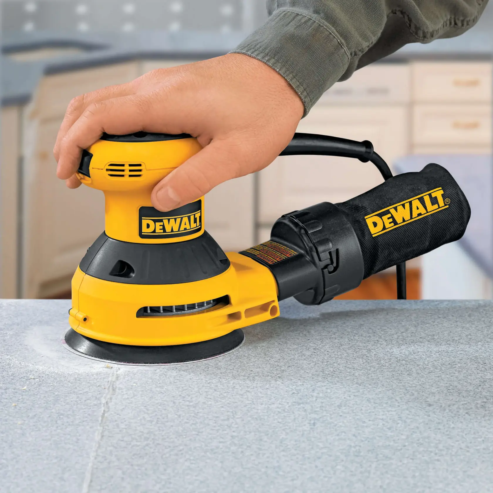 DEWALT® ROS 125 мм 120G многофункционален шлифовъчен диск с 8 отвора (опаковка от 25 бр.)