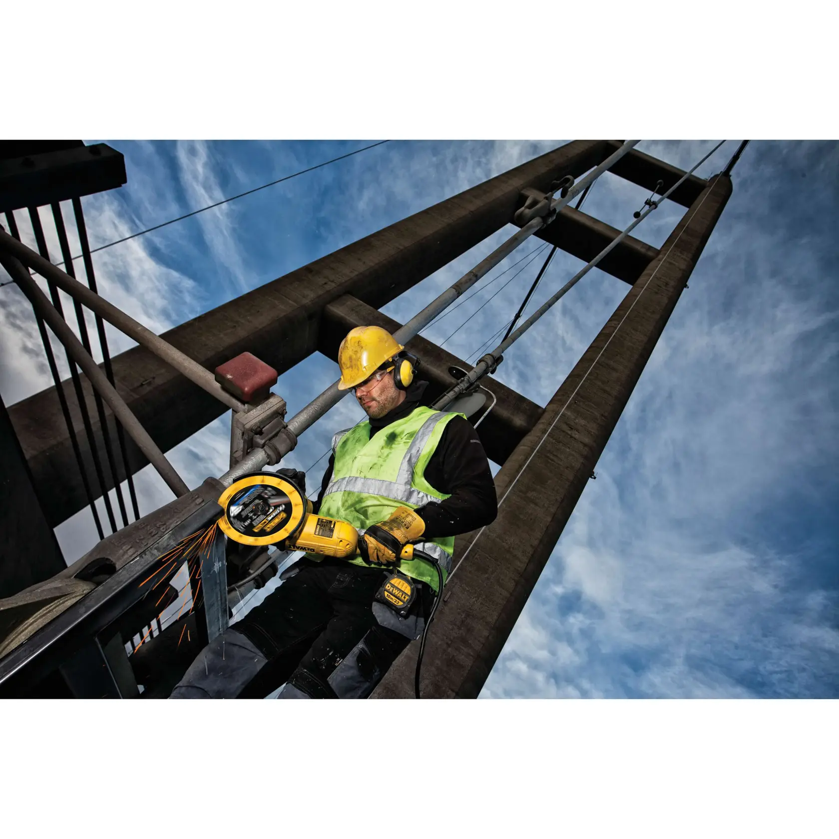 DEWALT® 230 x 22.23 x 1.5mm Extreme Диамантен диск