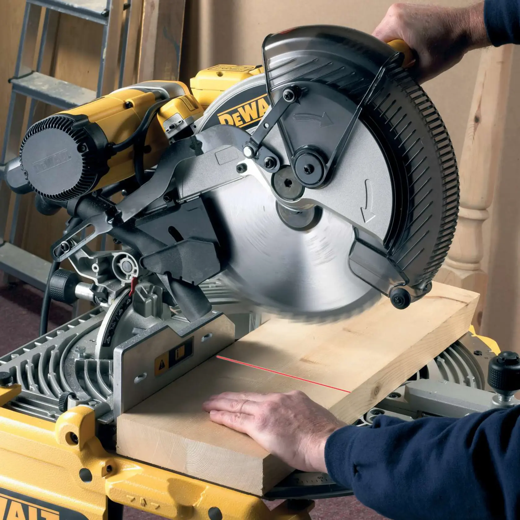 DEWALT® Extreme WORKSHOP Циркулярен диск 305mm x 30mm 32 зъба