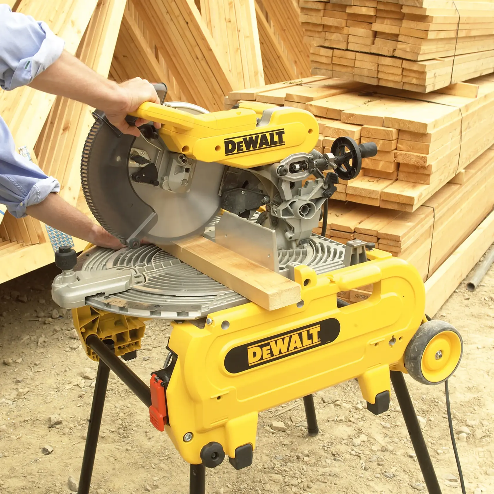 DEWALT® Extreme WORKSHOP 305mm x 30mm 80T Циркулярен диск