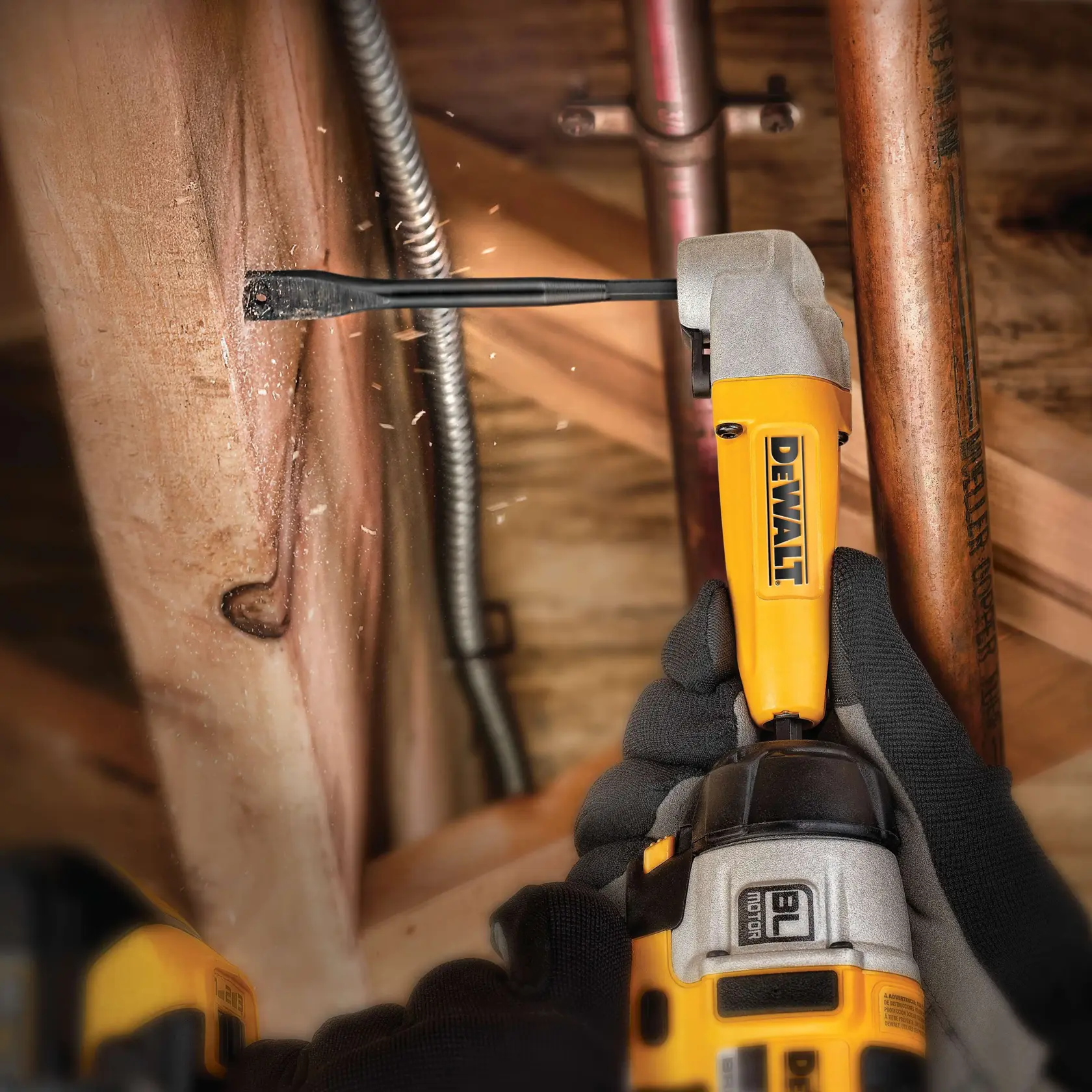 DEWALT® EXTREME 30 мм x 152 мм удароустойчиво шестостенно свредло тип „перо“ за дърво