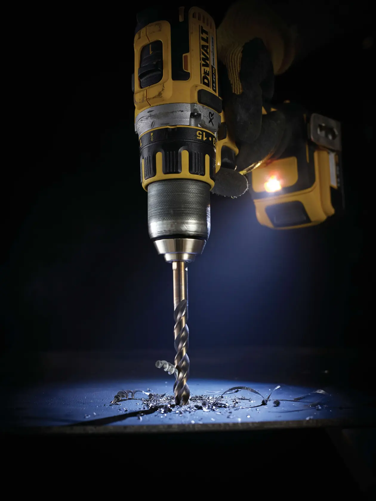DEWALT® Extreme 6.8 мм HSS-G Gold свредло за черни метали (2 бр.)