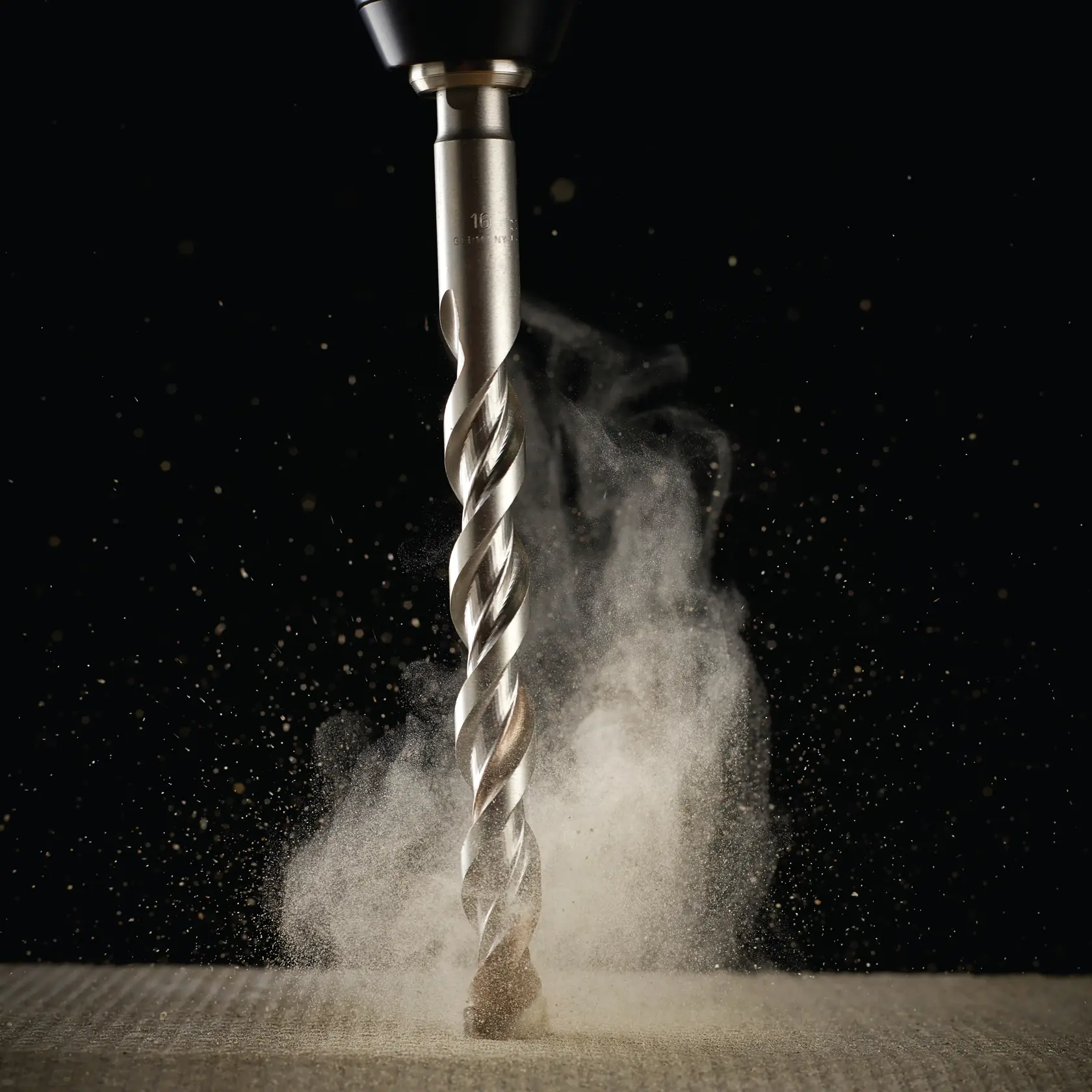 DEWALT® 16mm Extreme свредло за зидария с опашка против приплъзване