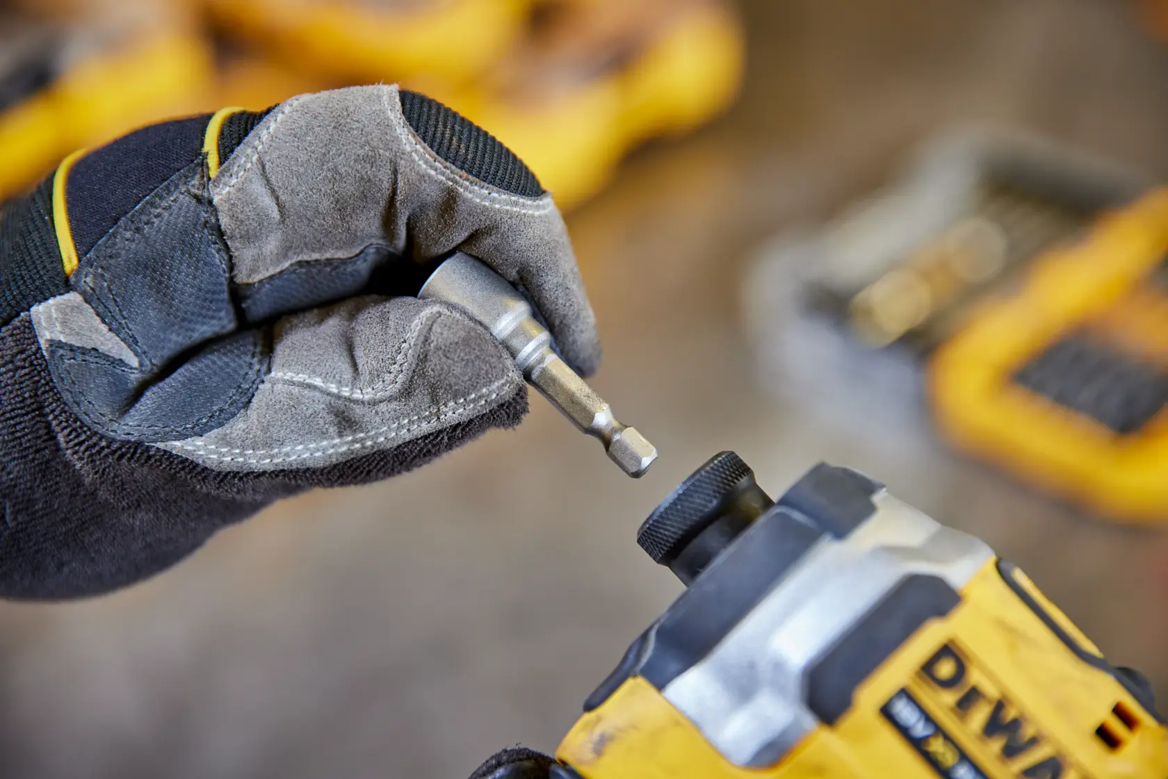 Комплект накрайници DEWALT® в малка кутия TOUGHCASE®+ (40 части)