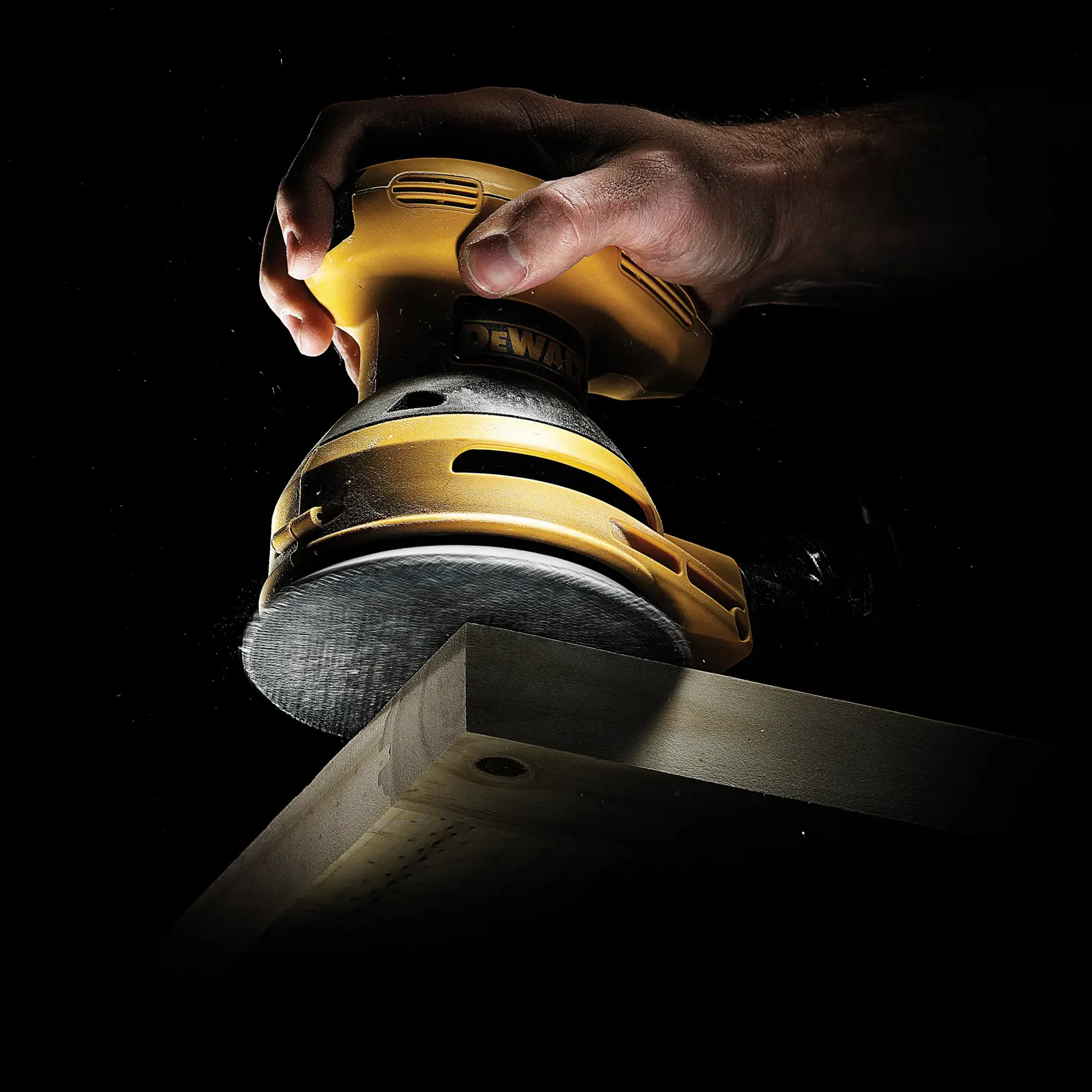 DEWALT® Extreme ROS 125 мм 320G Мрежест шлифовъчен диск (10 бр. в опаковка)
