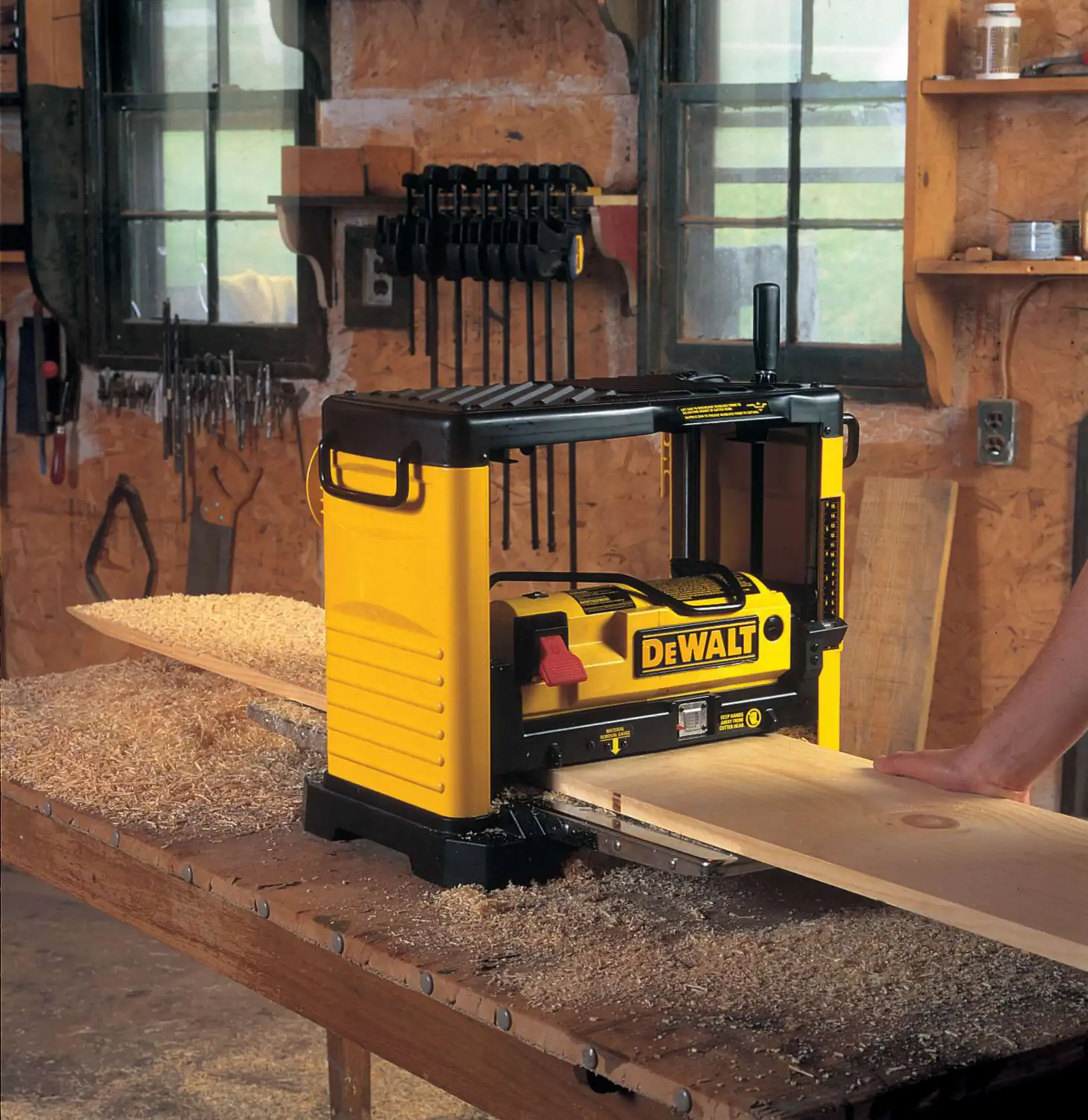 DEWALT® 317 мм преносим щрайхмус