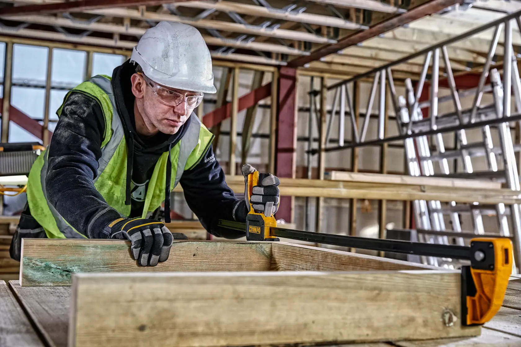 DEWALT® 36 инча (900 мм) екстра голяма стяга с лостов механизъм