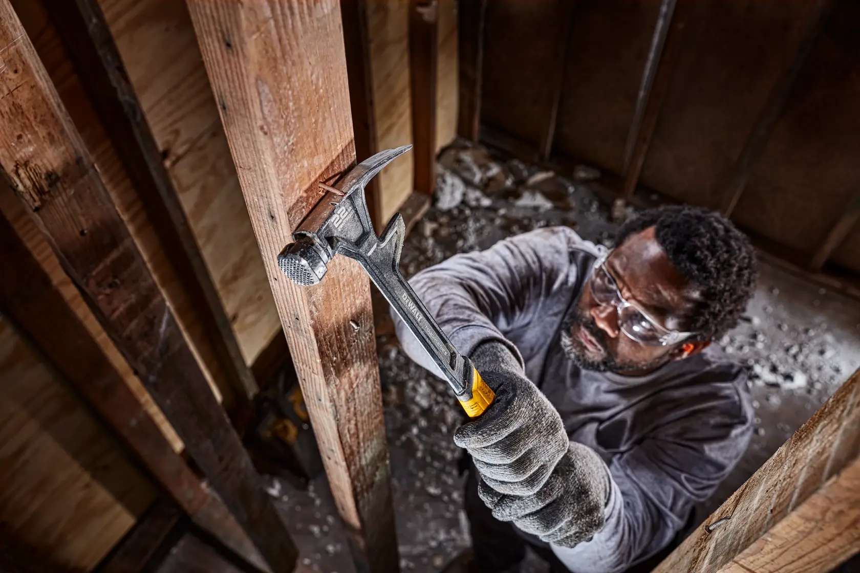 Чук за разрушаване DEWALT® 624 г