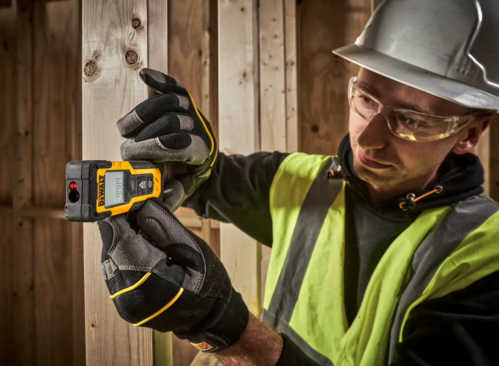 DEWALT® 30 м лазерна ролетка