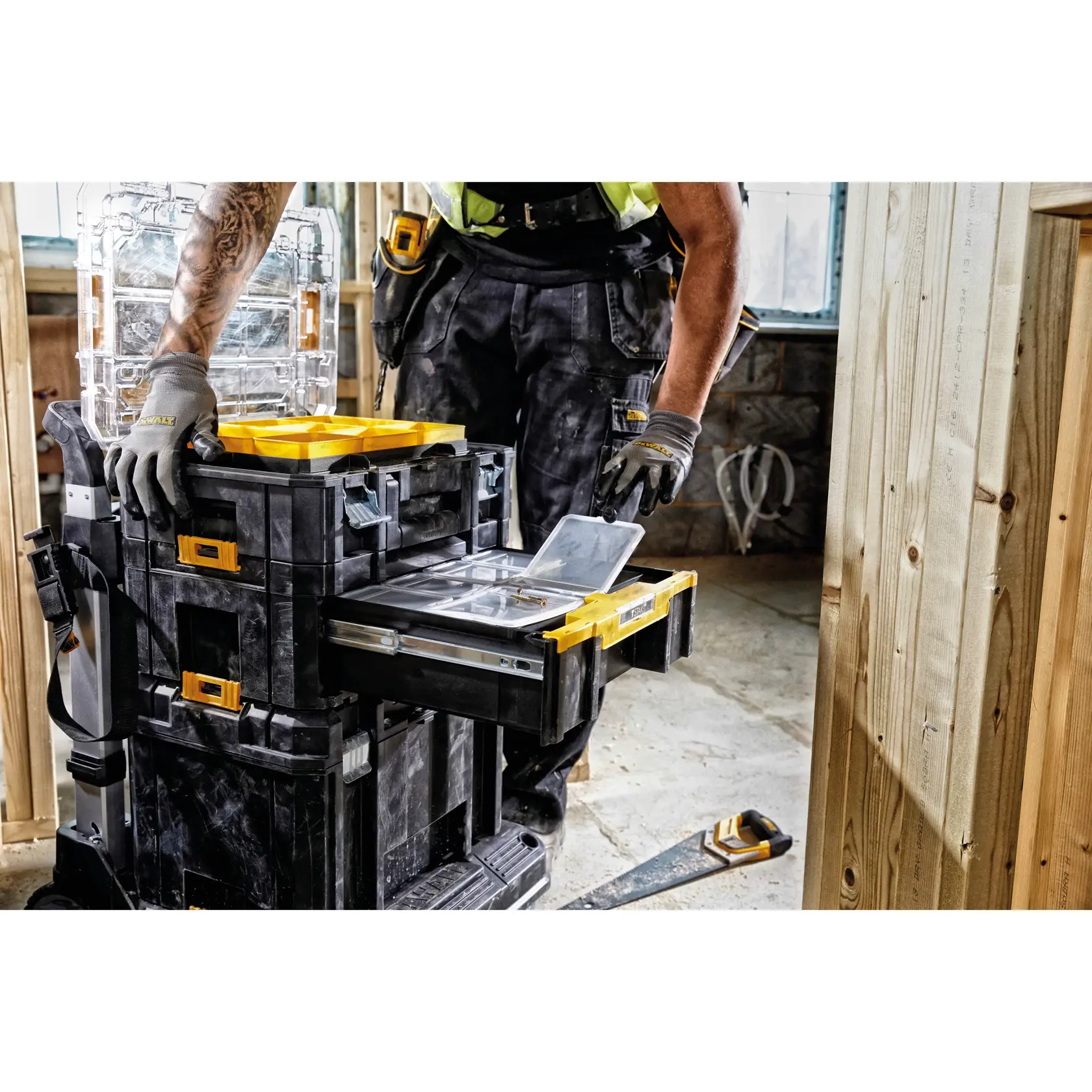 DEWALT® T STAK™ Кутия за съхранение с единично дълбоко чекмедже