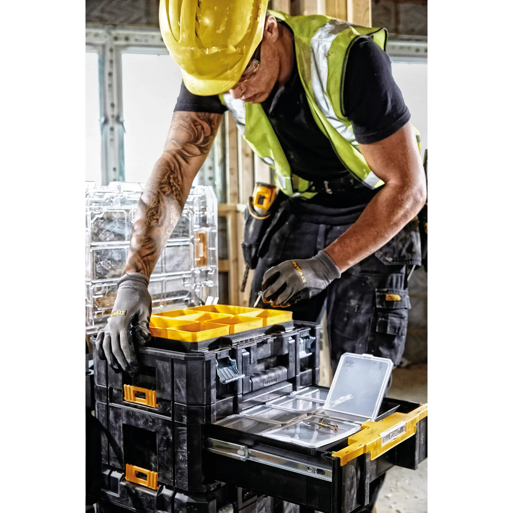 DEWALT® T STAK™ Кутия за съхранение с единично дълбоко чекмедже