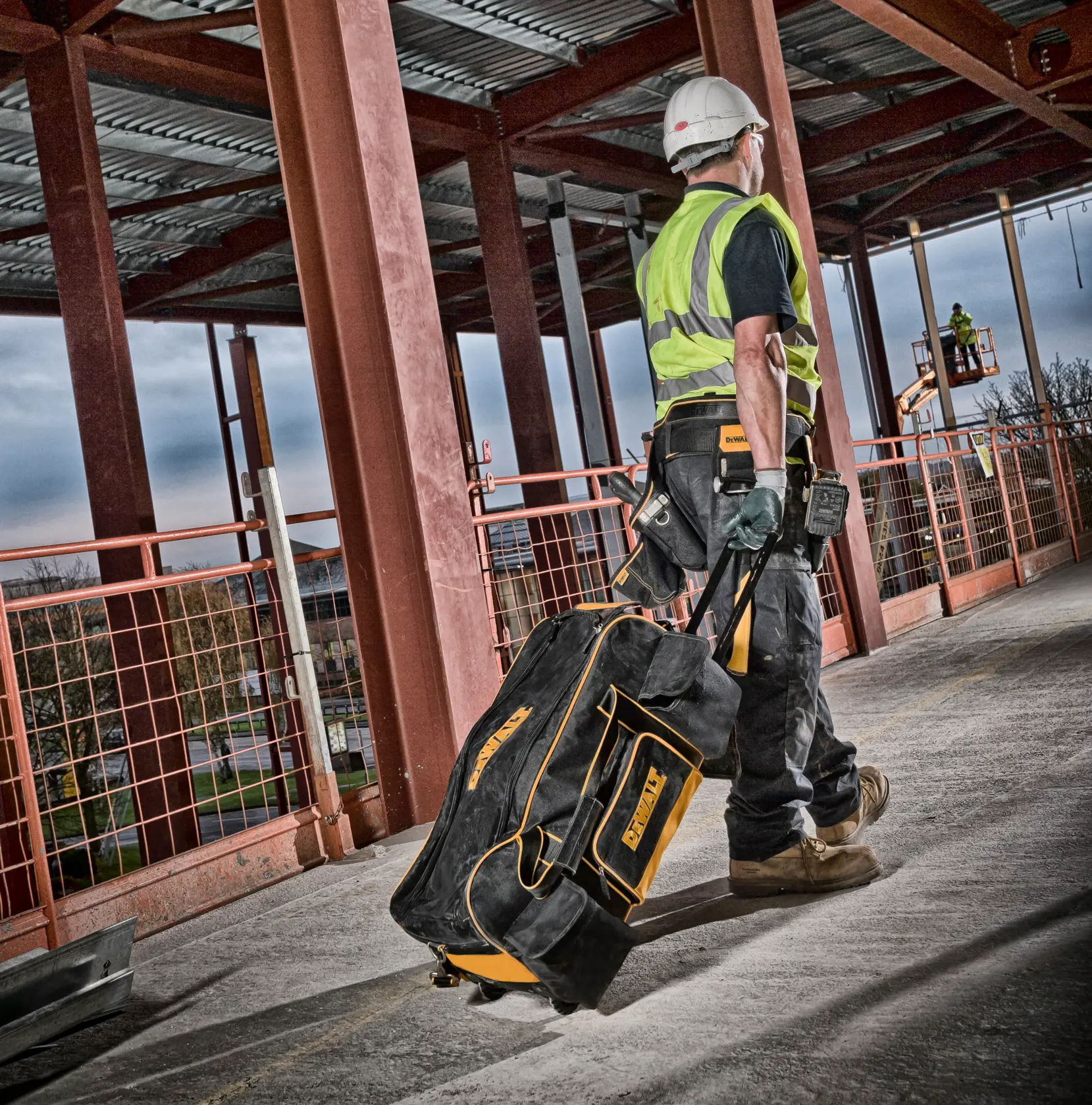 DEWALT® Сак с колела