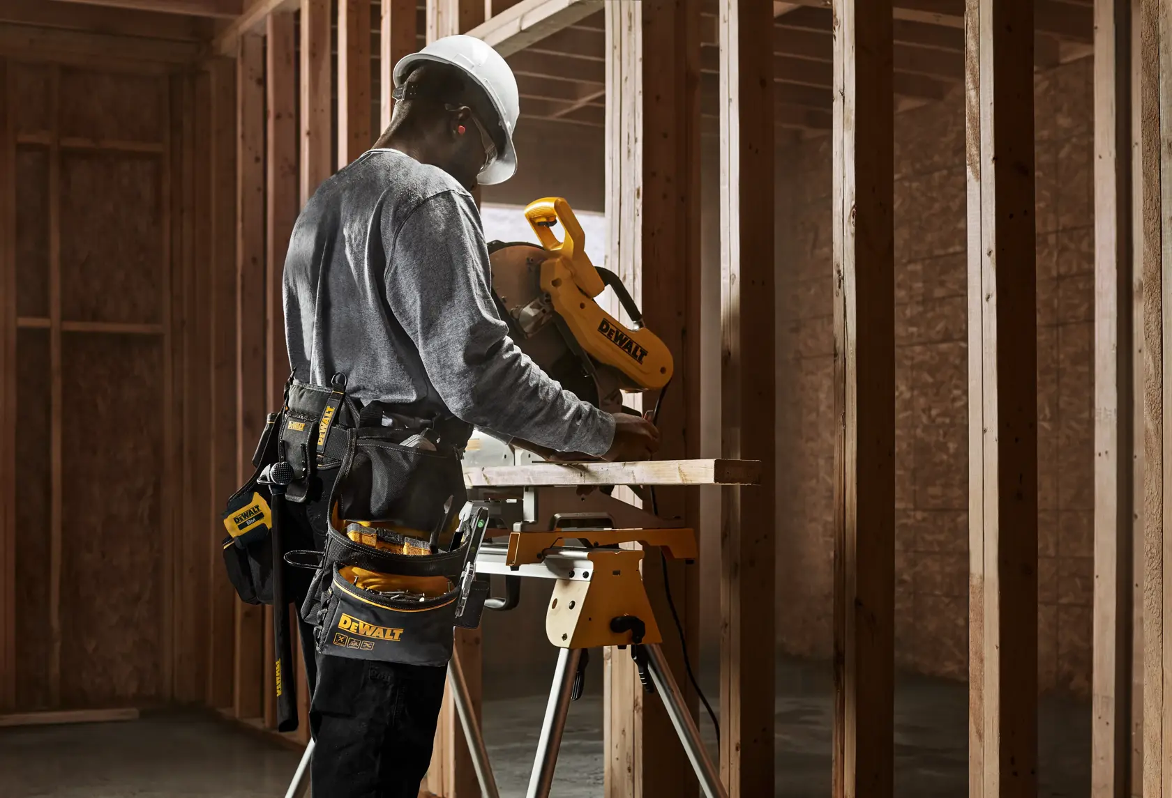 Професионален колан за инструменти DEWALT®