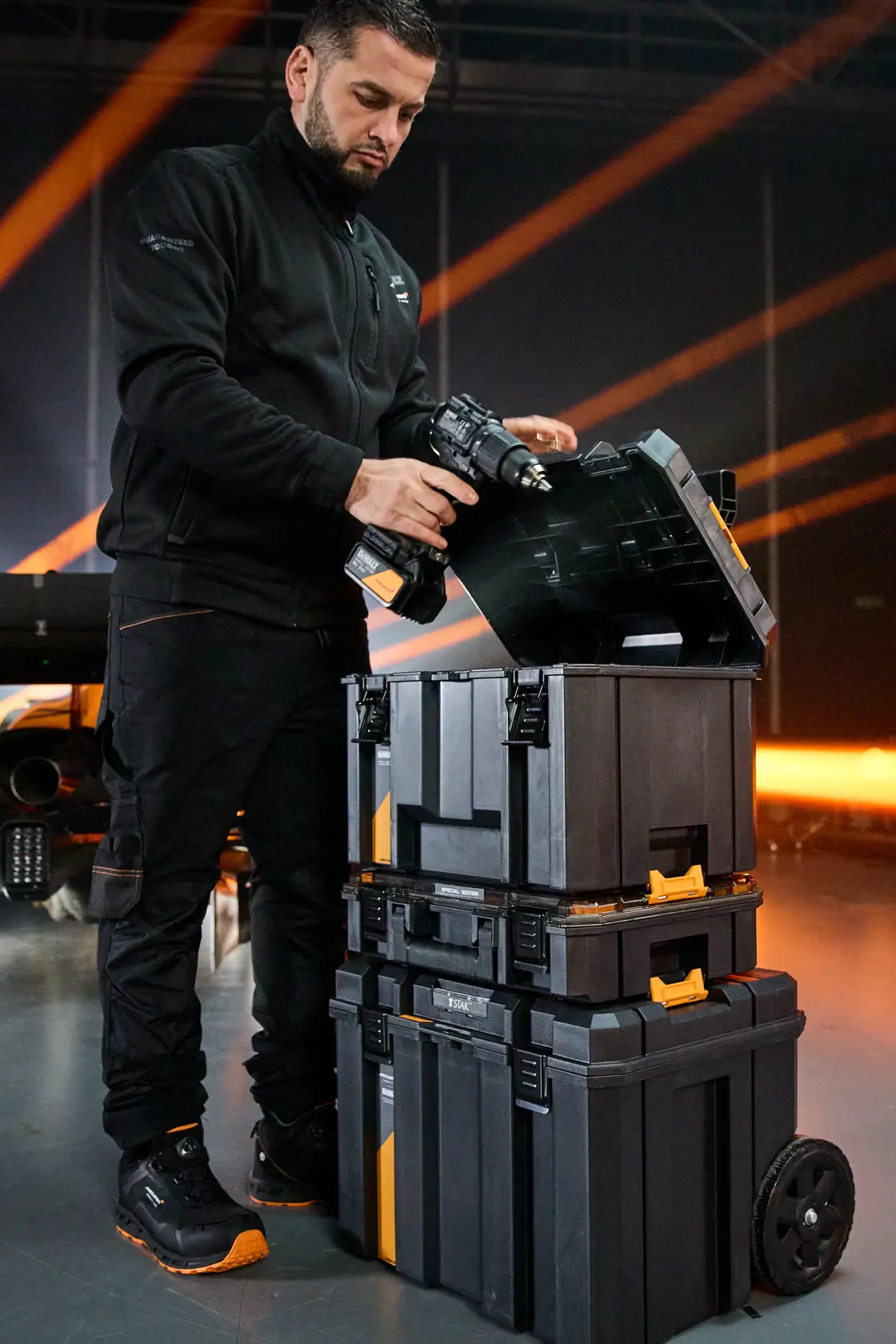 DEWALT® x McLaren F1 Team T STAK™ Кула от кутии за съхранение (3 модула)