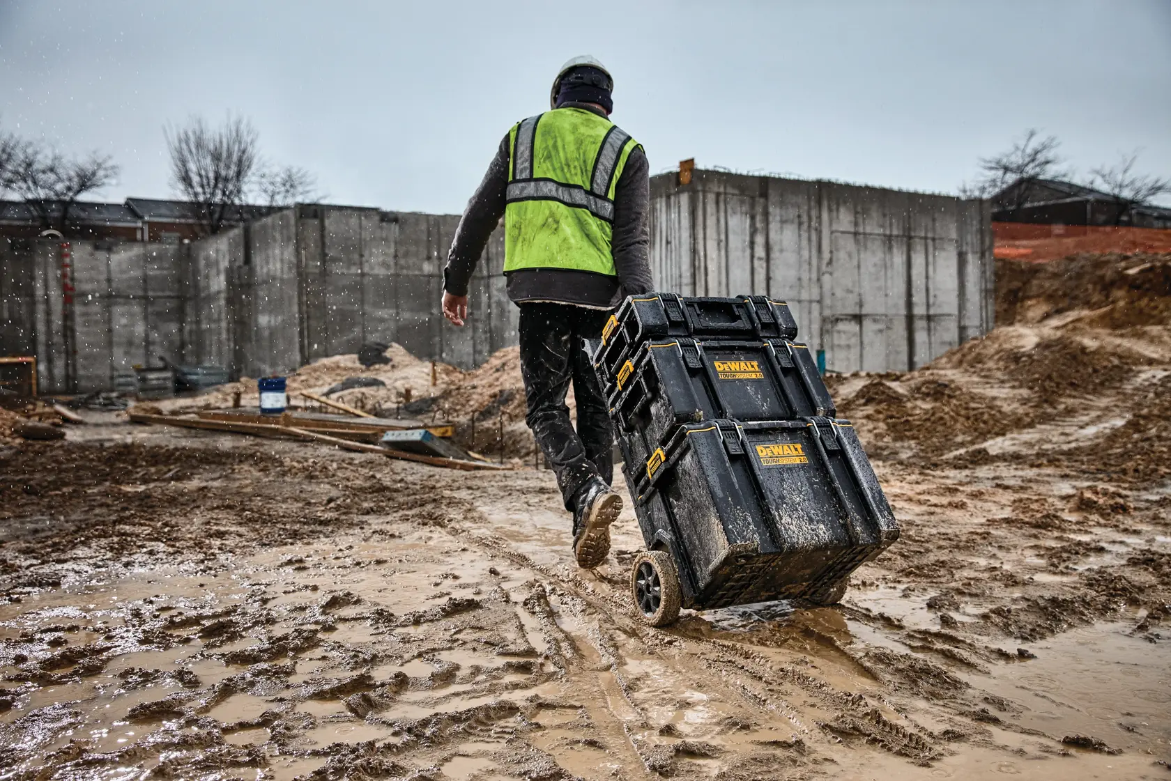 DEWALT® TOUGHSYSTEM® 2.0 - DS450 Мобилна кутия за съхранение